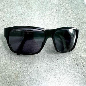 Gucci sunglasses and leather case